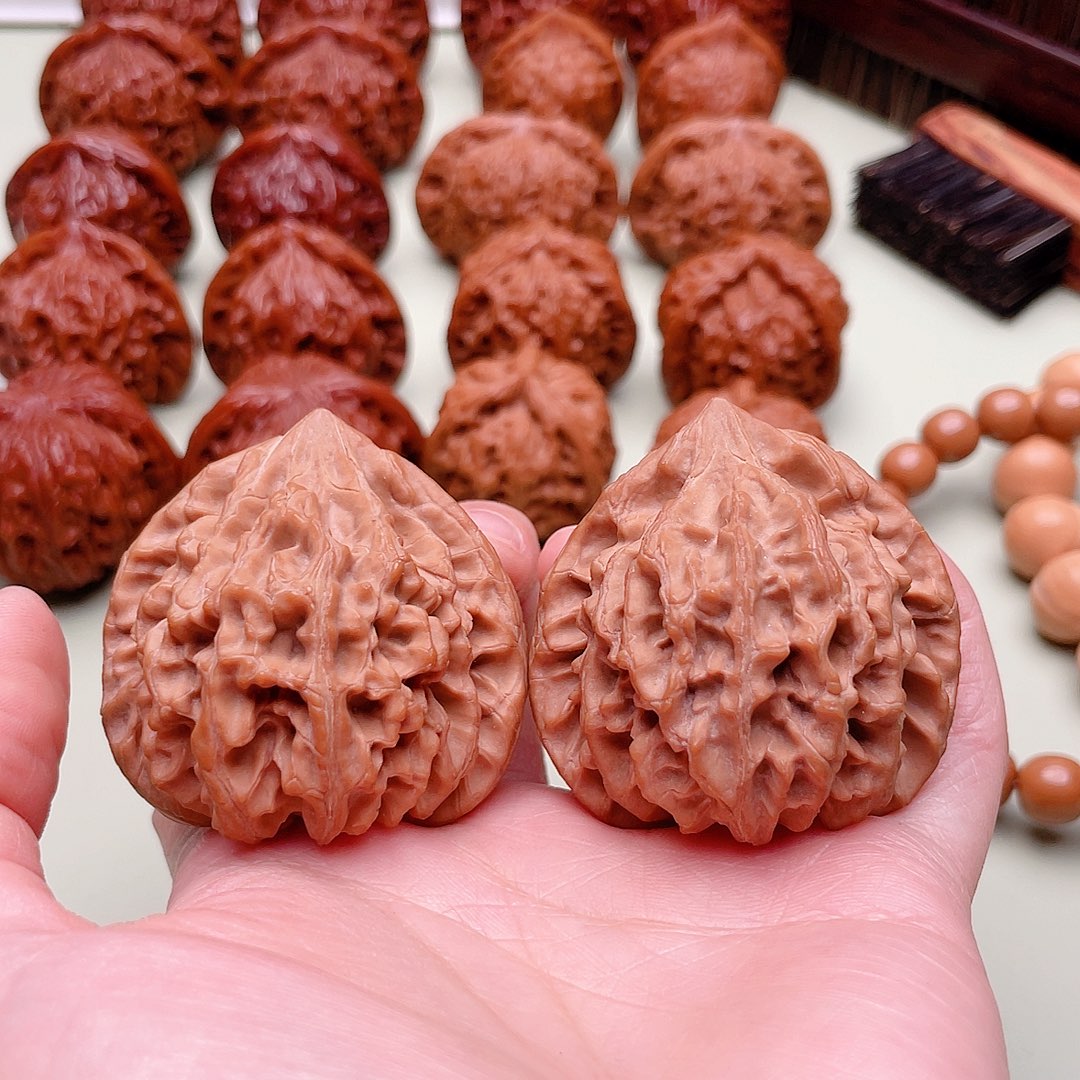 文玩核桃把件龙门涧44/43/44