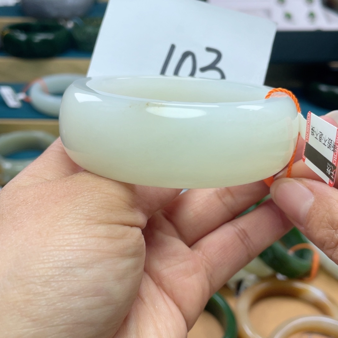 未镶嵌手镯和田玉圈口56