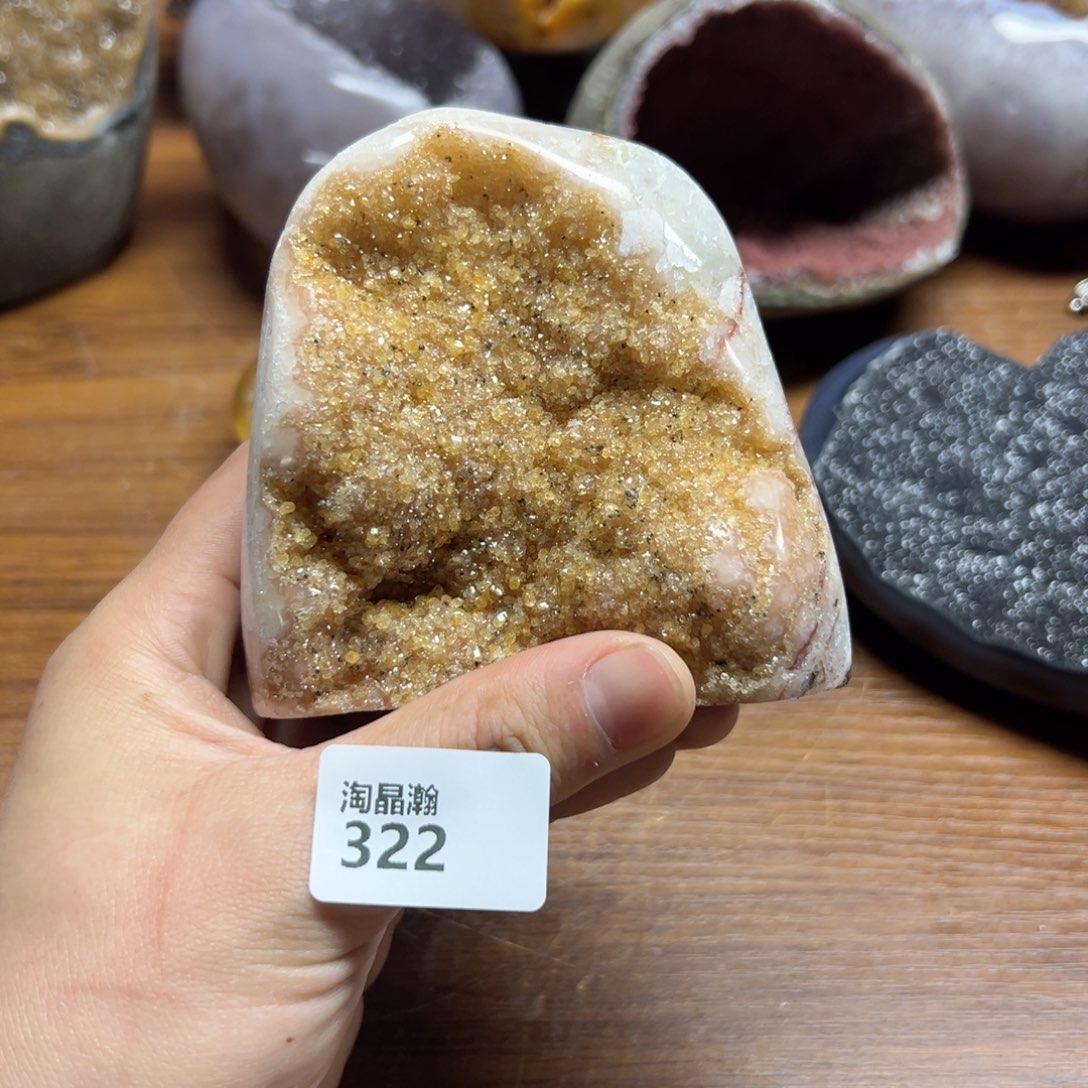 未镶嵌水晶大型摆件（非配饰）