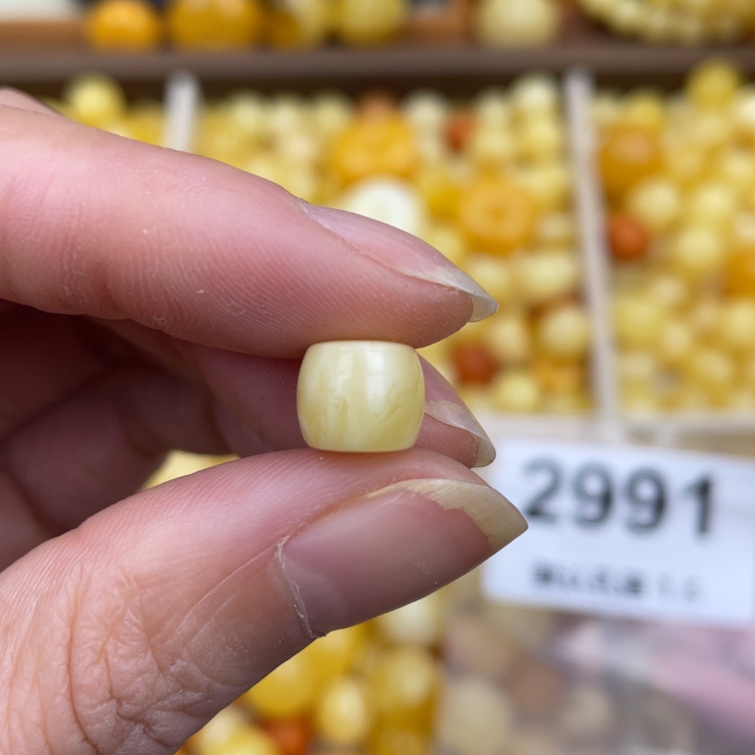 未镶嵌蜜蜡珠宝奇石8.9