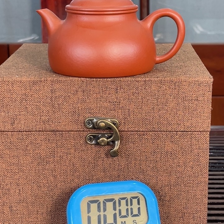 紫砂茶壶三****?我们也不会