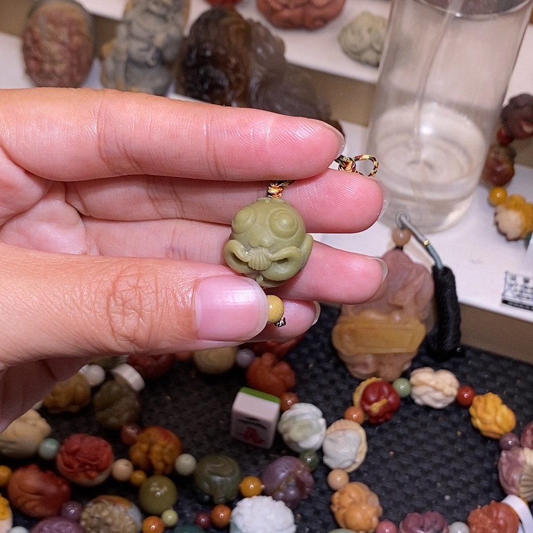 石英质玉（阿拉善玉）未镶嵌手链
