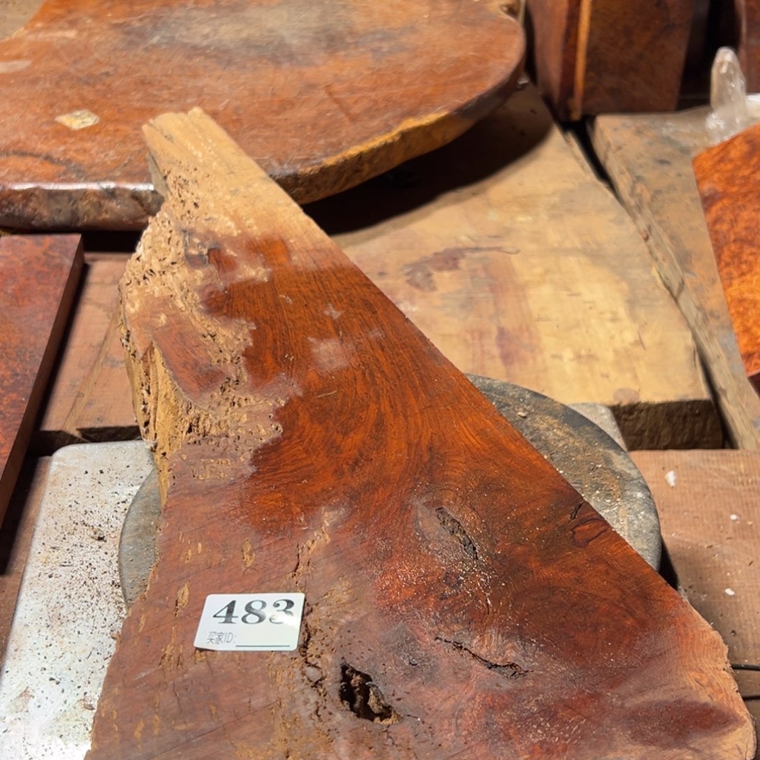 夕***红大果紫檀（缅甸花梨）