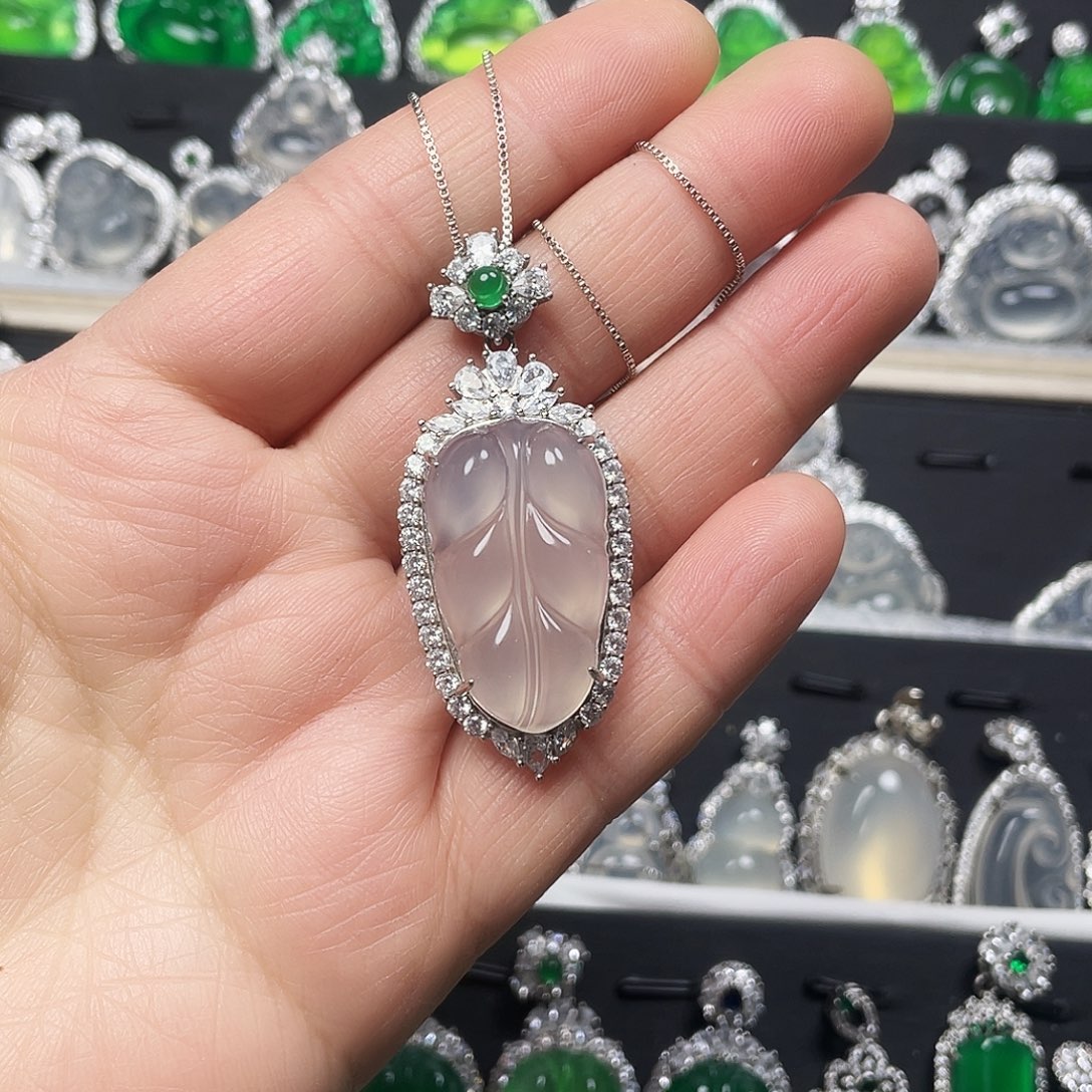 玛瑙/玉髓颈饰合金