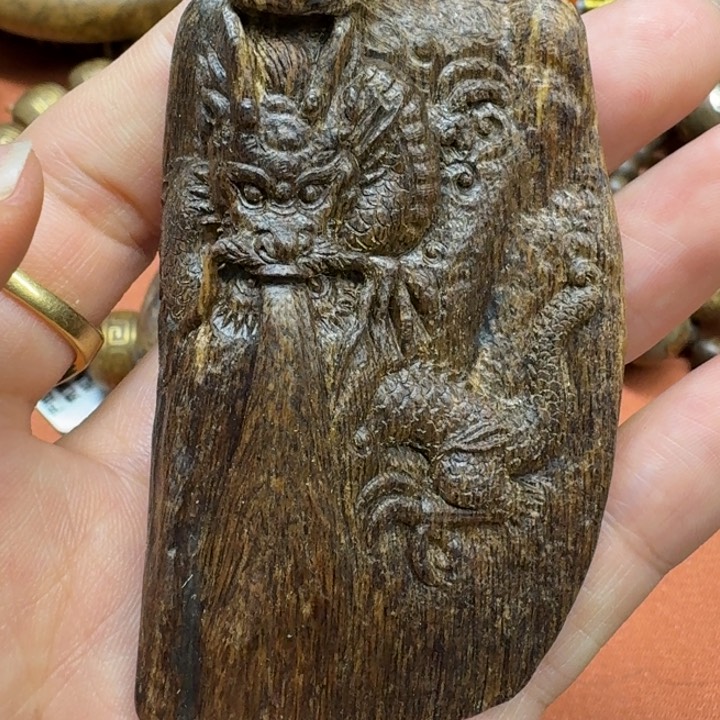 大叶紫檀（黑酸枝木类）