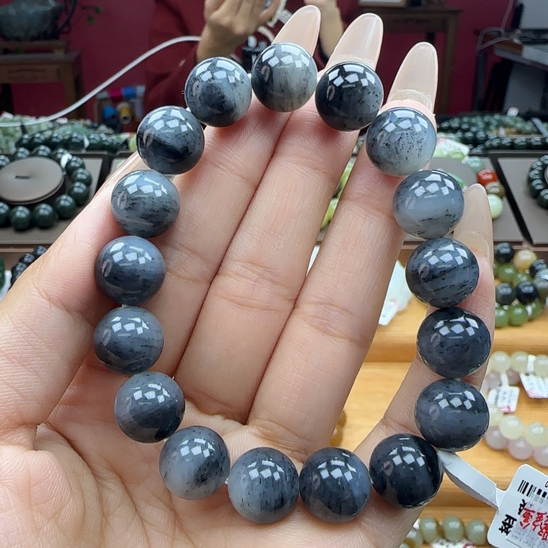 和田玉未镶嵌手串