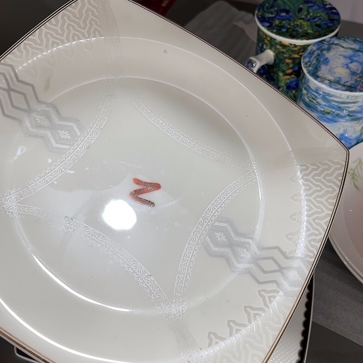 瓷片微瑕骨瓷特惠盘一个