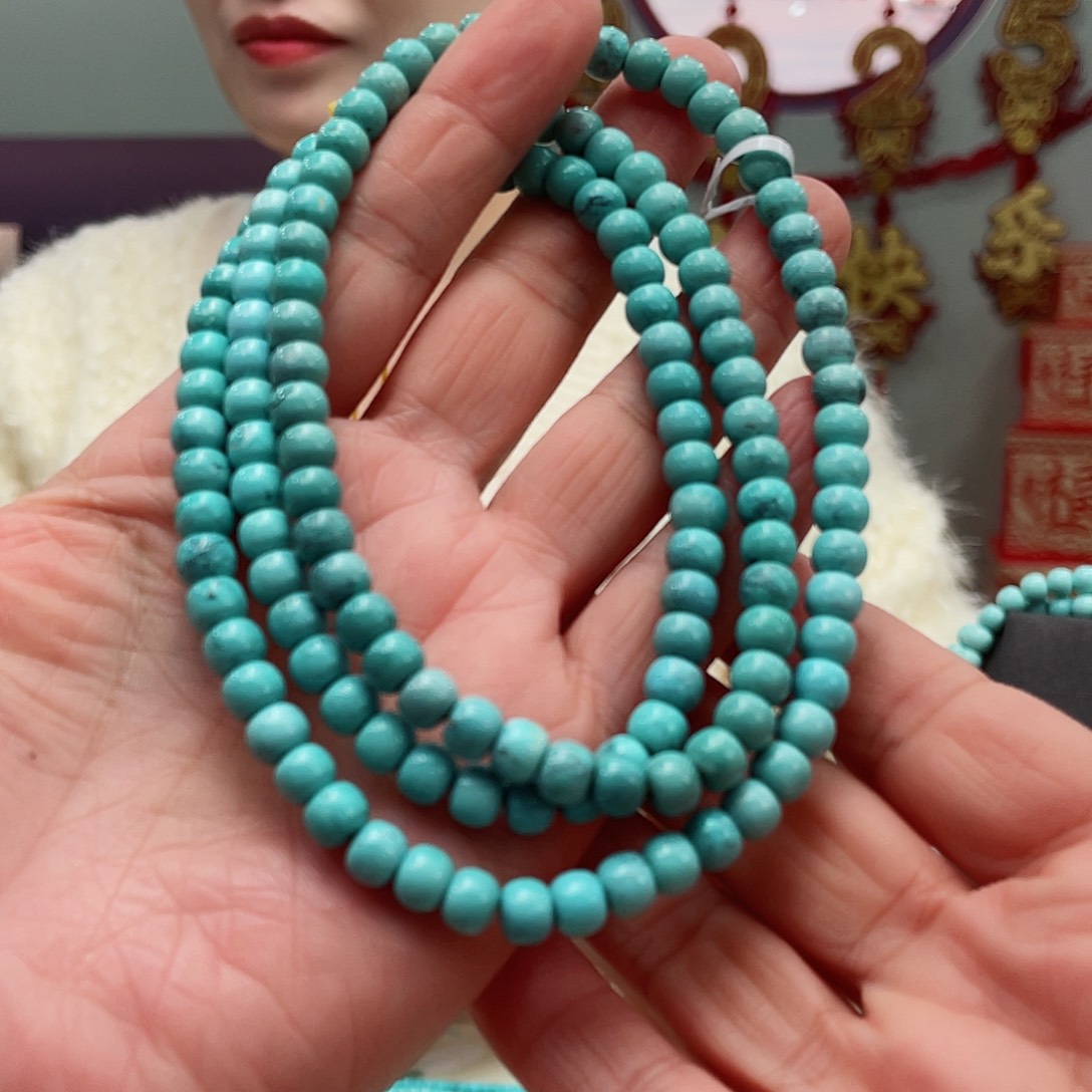 绿松石颈饰未镶嵌