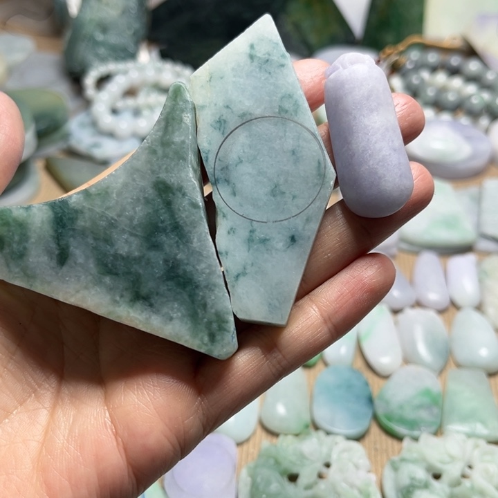 你***叭定制翡翠未镶嵌A货