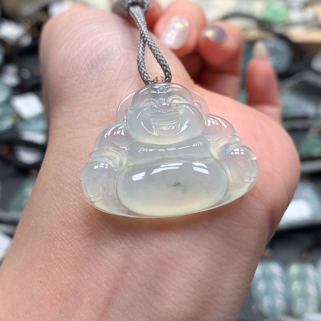 翡翠颈饰未镶嵌佛公