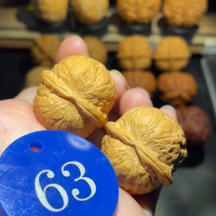 铃铛31尺寸核桃。  