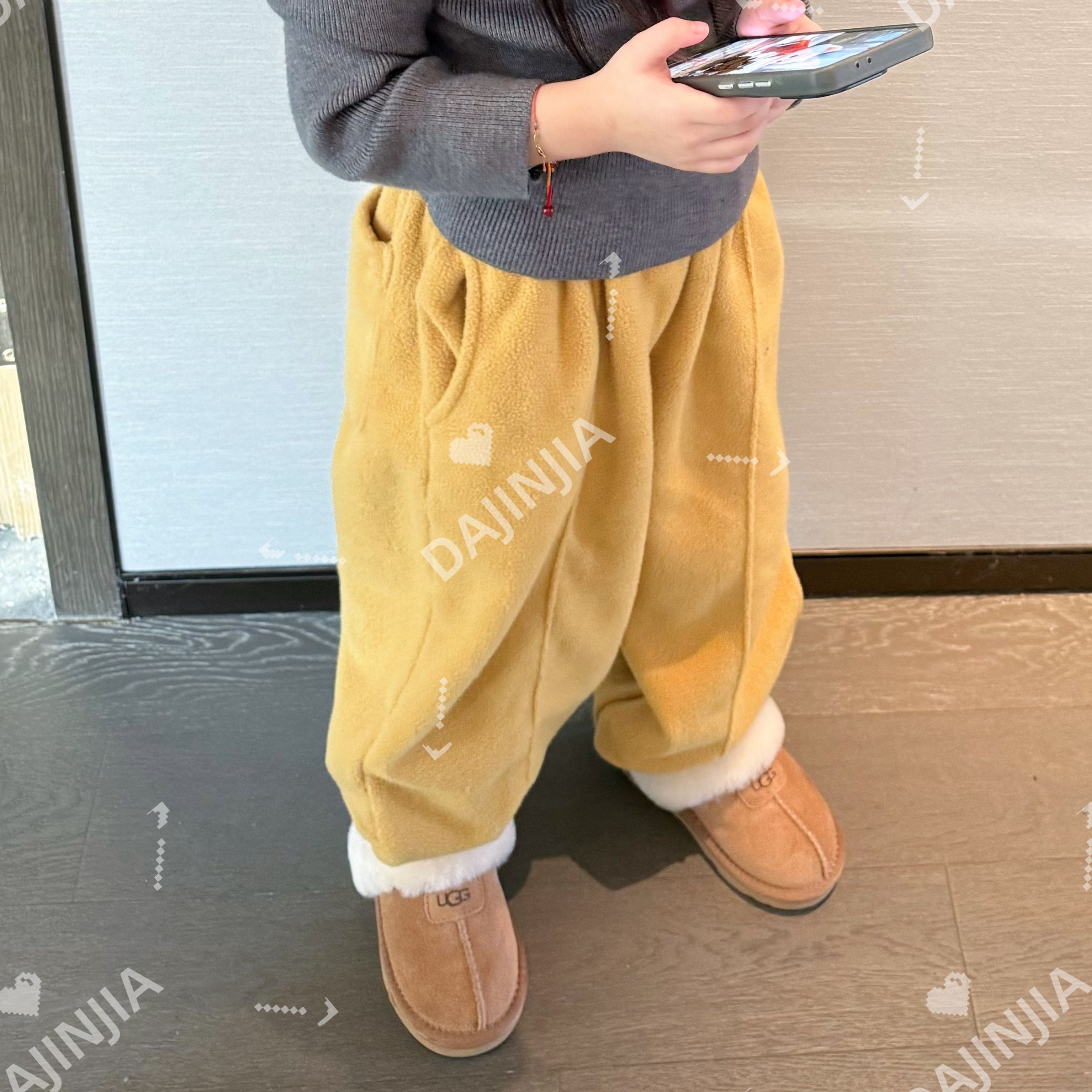 【清仓专用15】巨舒服抓绒加厚保暖卫裤男女宝黄色束脚时尚哈伦棉裤