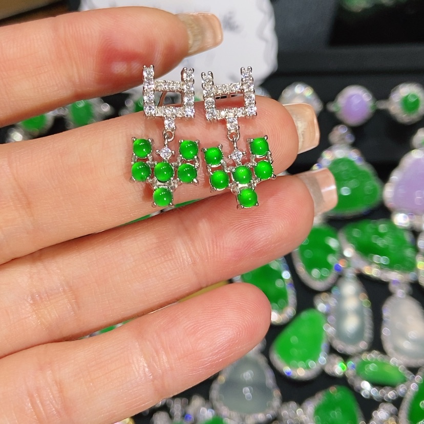 【闪购商品】翡翠耳饰未镶嵌天然翡翠