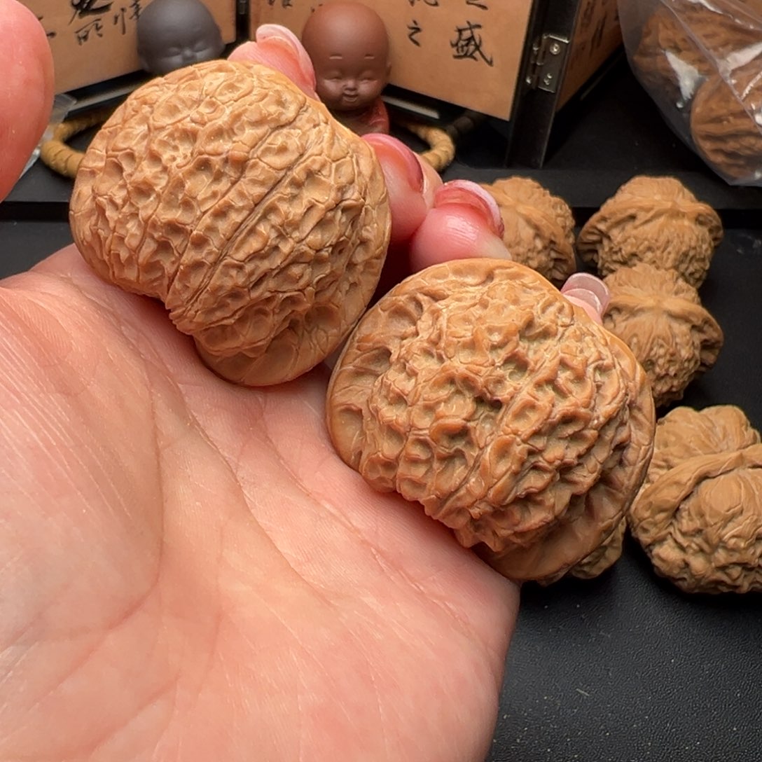 文玩核桃吊坠上**_血麒麟42