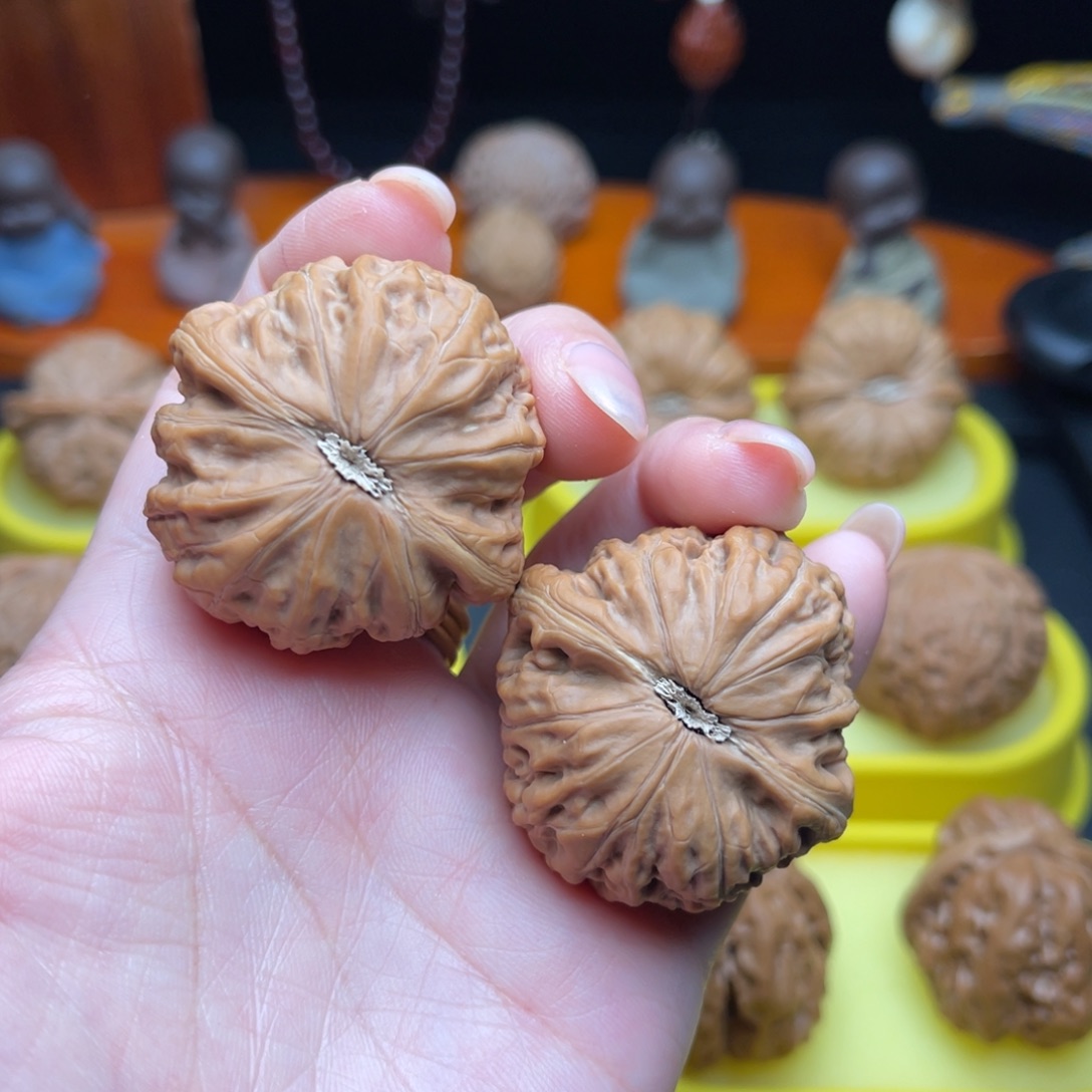 T***r把件文玩核桃40铁锤