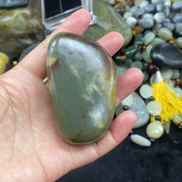 和田玉（糖玉）未镶嵌挂件