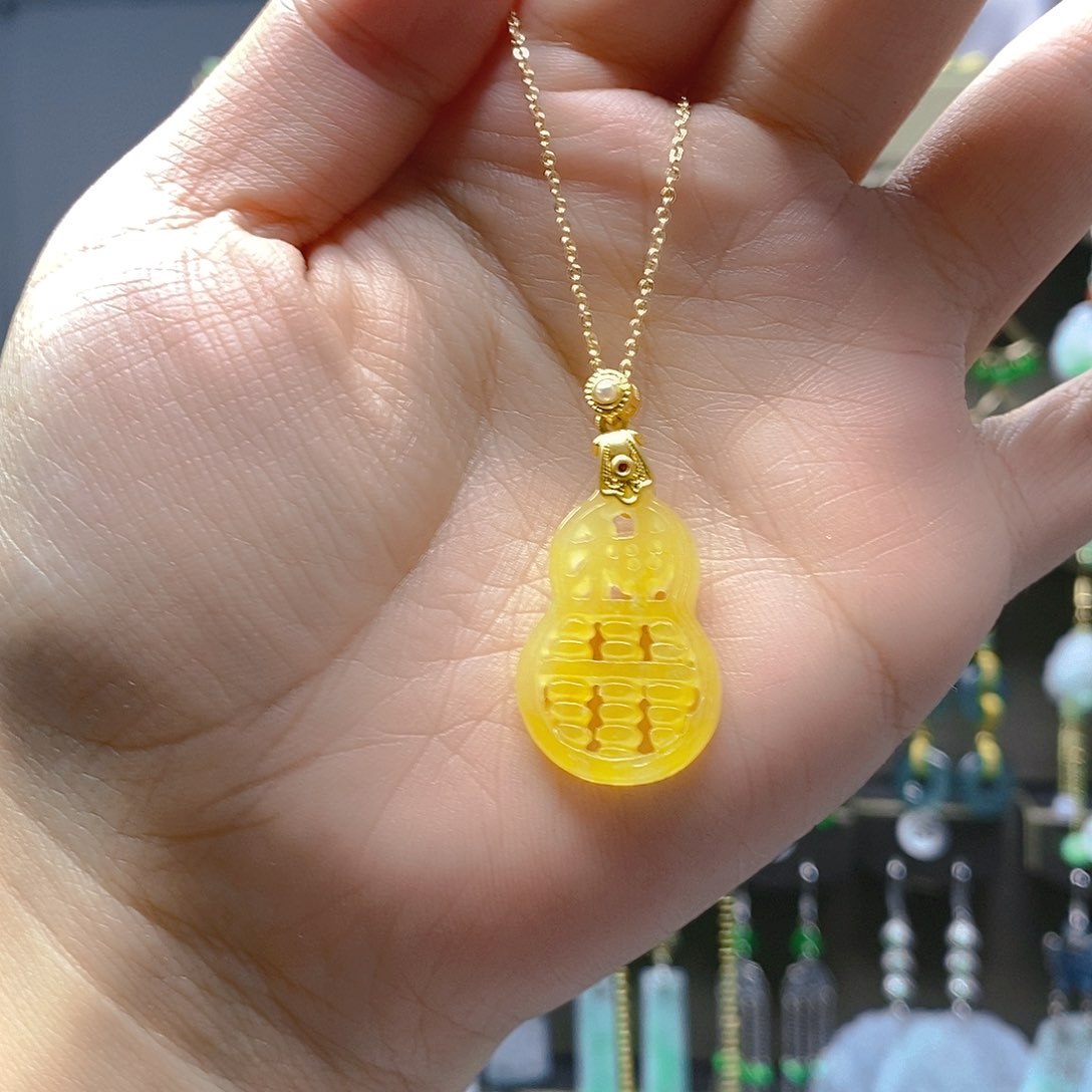 未镶嵌翡翠耳饰翡翠