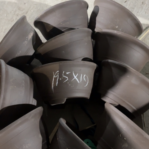 紫砂花盆    100-11。 19,5-10