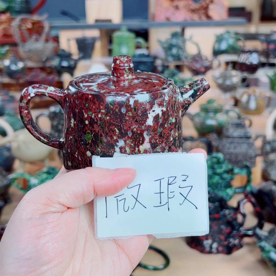 天然石材手工雕刻独**帜