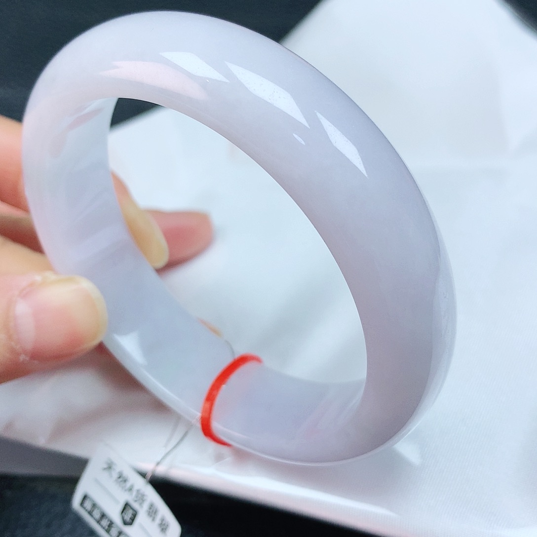 翡翠手镯未镶嵌58+轮胎