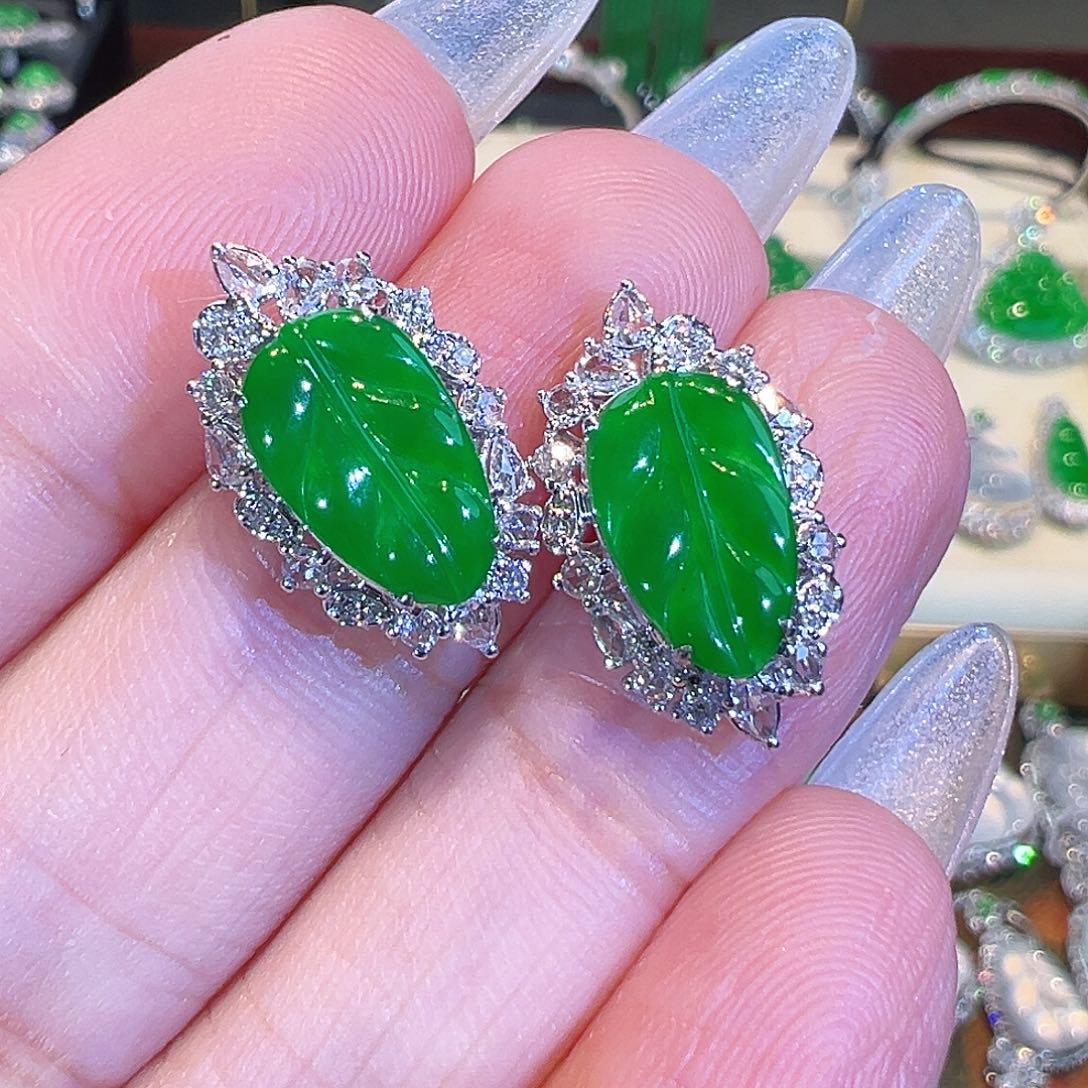 翡翠耳钉18K金镶嵌翡翠