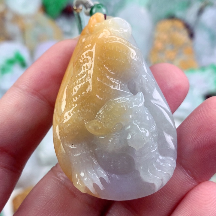 吊坠(不含链)未镶嵌翡翠