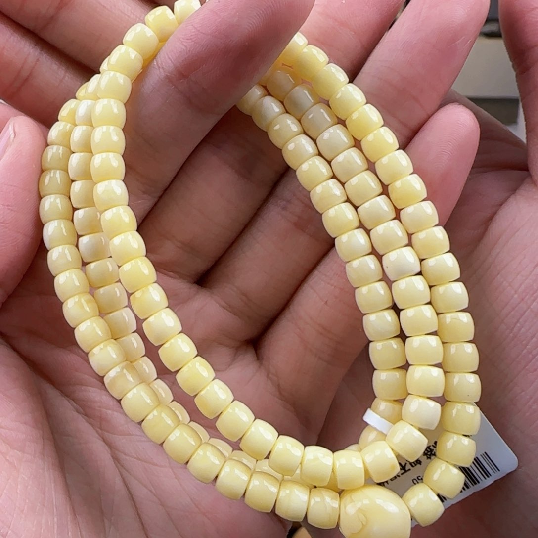 琥珀裸石未镶嵌蜜蜡