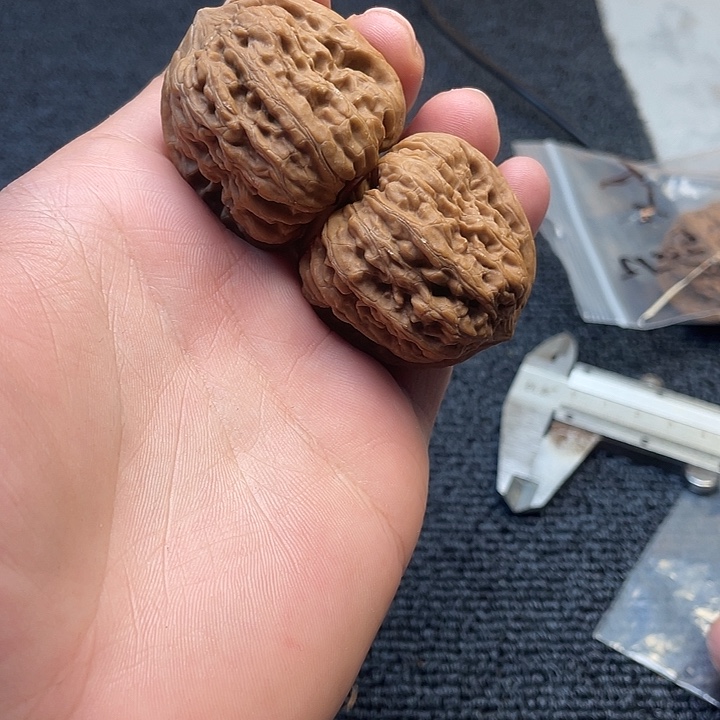 文玩核桃吊坠平谷