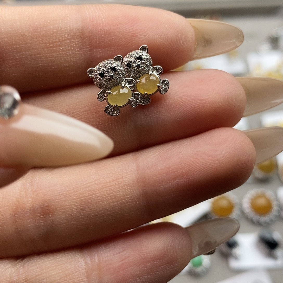 翡翠未镶嵌戒指翡翠