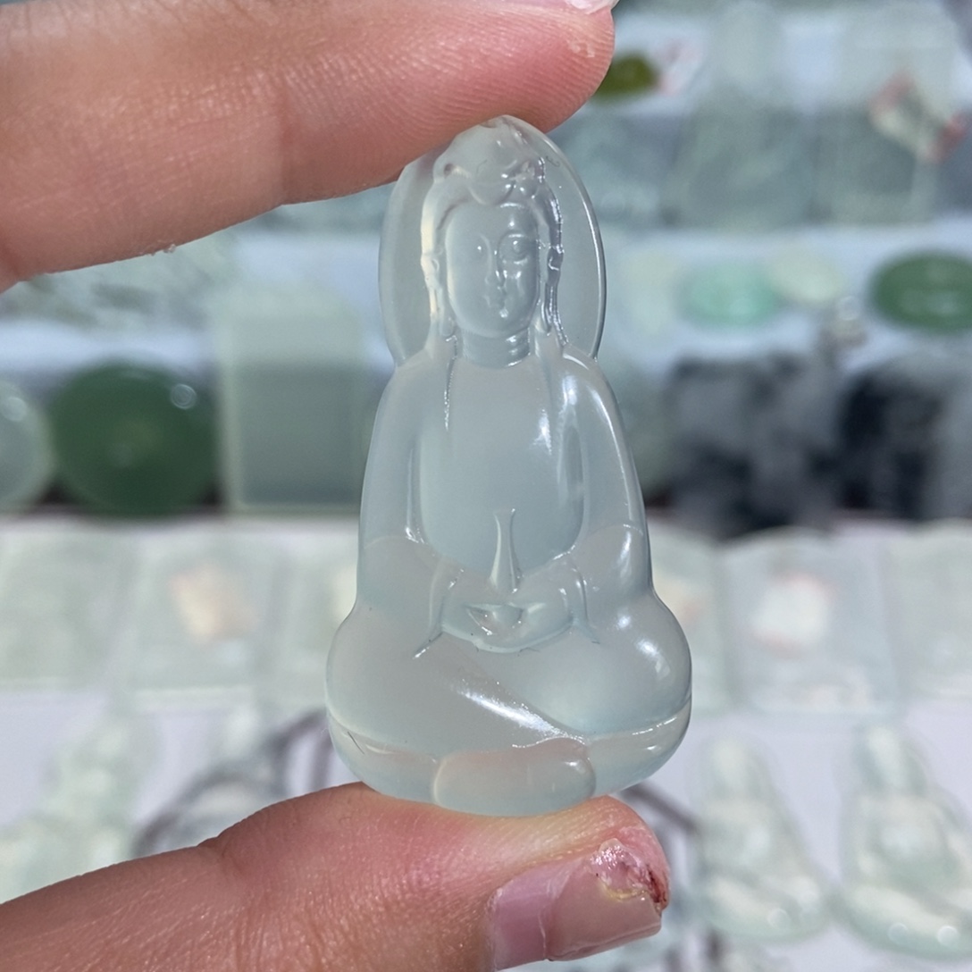未镶嵌蛇纹石玉颈饰