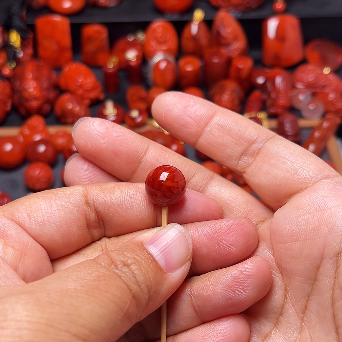 南红玛瑙未镶嵌配饰牛血火焰纹圆珠12.8mm