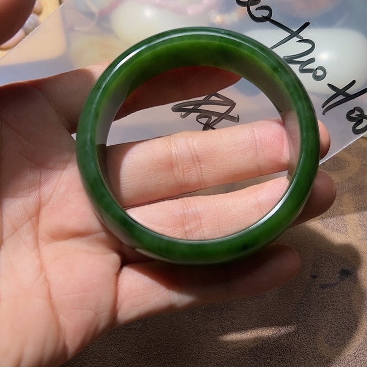 和田玉（糖玉）未镶嵌挂件元**技