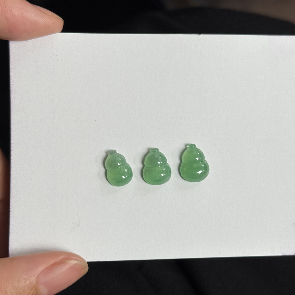 翡翠缅甸翡翠绿葫芦，裸石