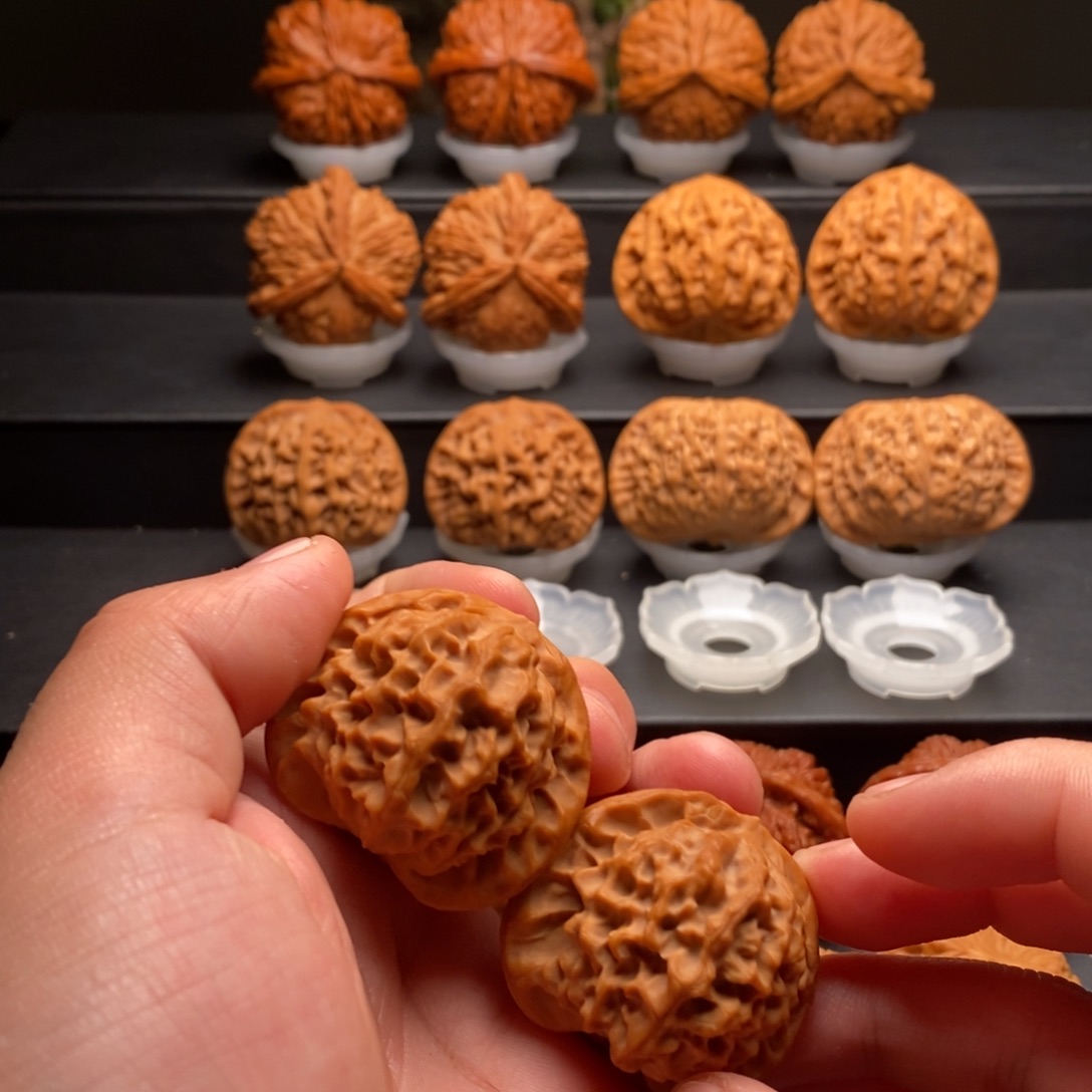 文玩核桃把件龍*爺核为贵