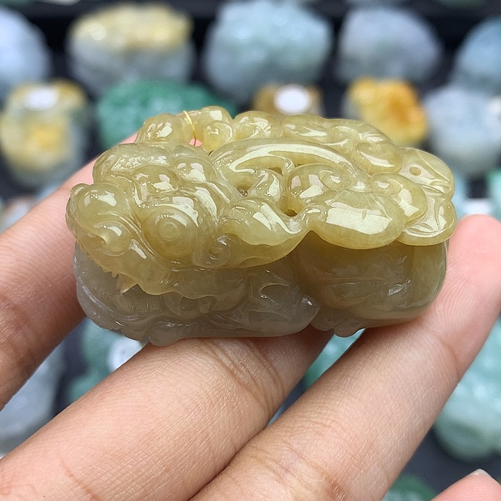 颈饰未镶嵌翡翠天然缅甸翡翠