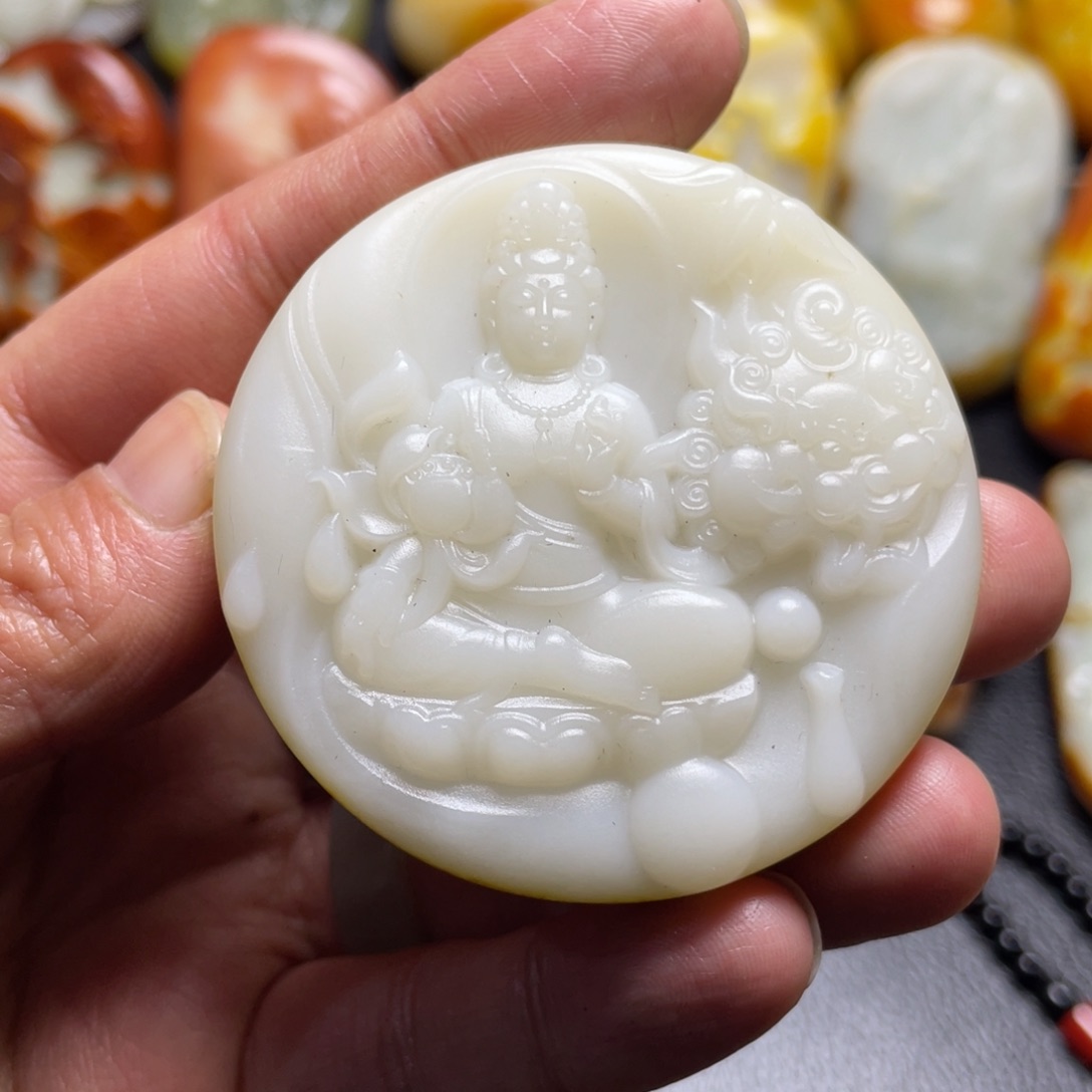 和田玉未镶嵌颈饰