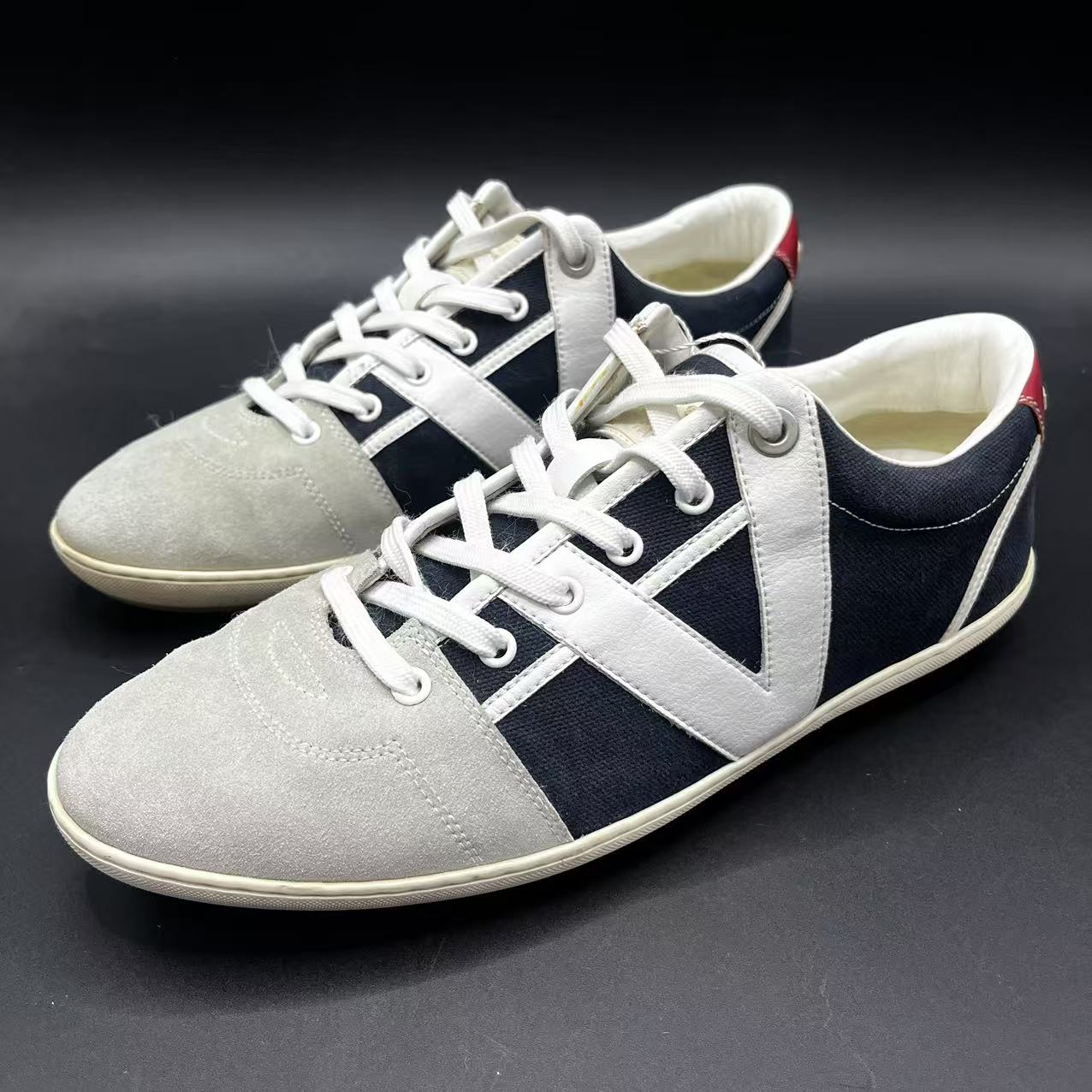 95新 LouisVuitton/路易威登 【聚星折扣】男士米蓝色板鞋42欧b150d