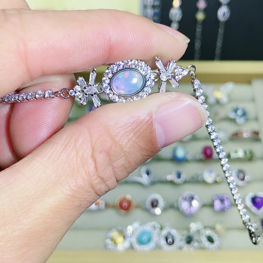 【闪购商品】未镶嵌欧泊手链