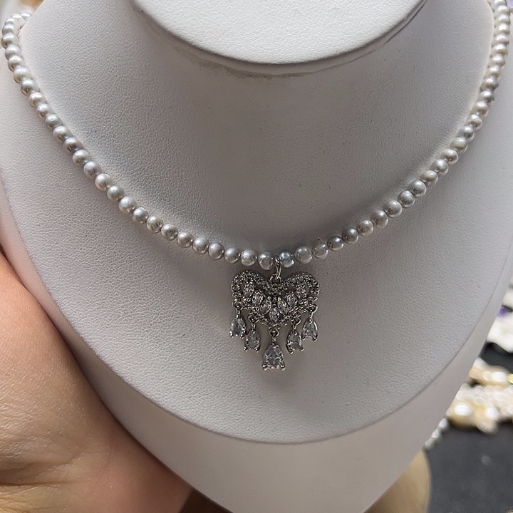 未镶嵌颈饰淡水珍珠