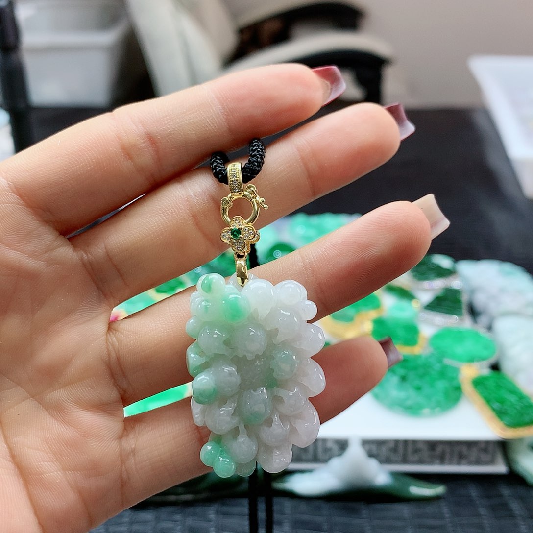 【闪购商品】翡翠吊坠(赠链)合金