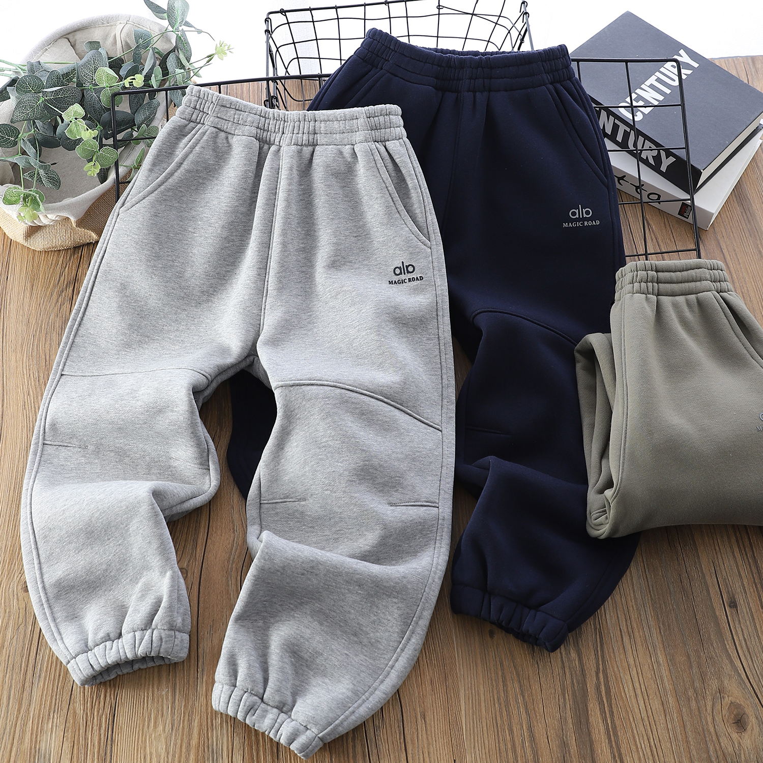 休闲裤加绒长裤男松紧带童裤中大童加厚男女通用/25010