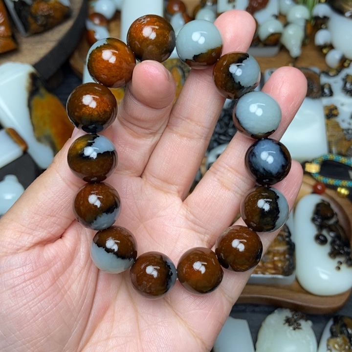 气***售和田玉未镶嵌颈饰