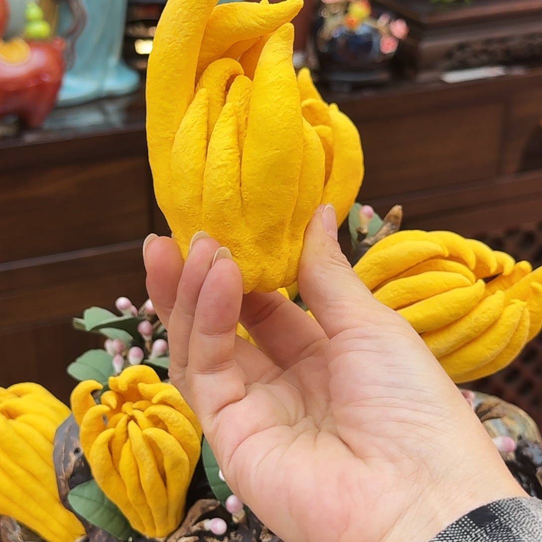 陶瓷金佛手摆件精品
