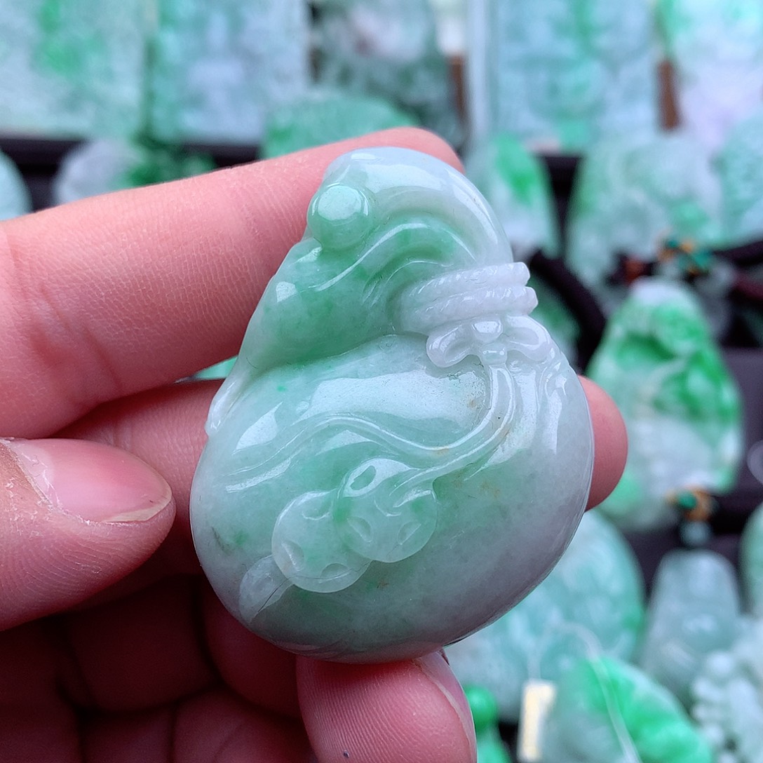 翡翠吊坠(不含链)未镶嵌