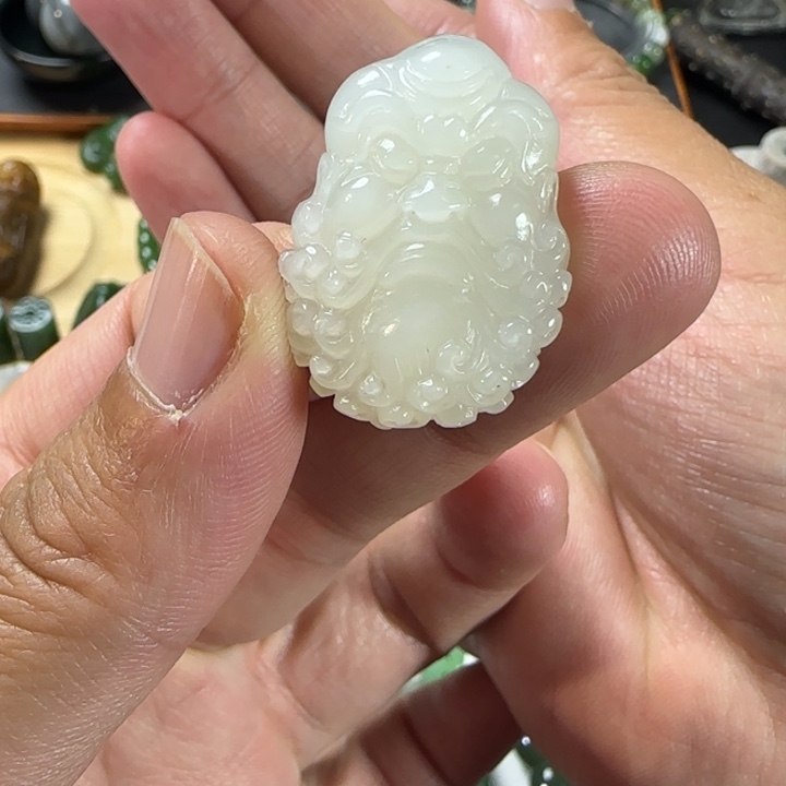 和田玉未镶嵌颈饰福利