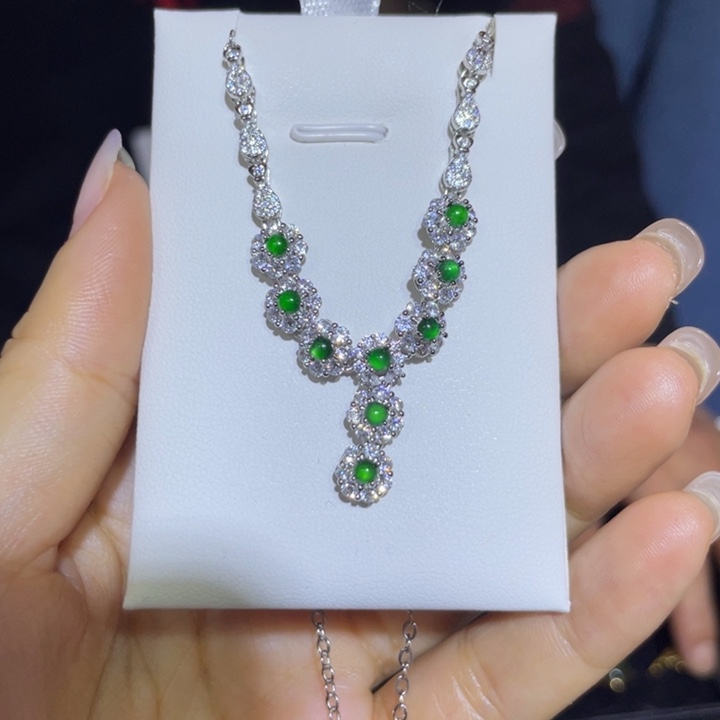 向***生翡翠银S925镶嵌颈饰