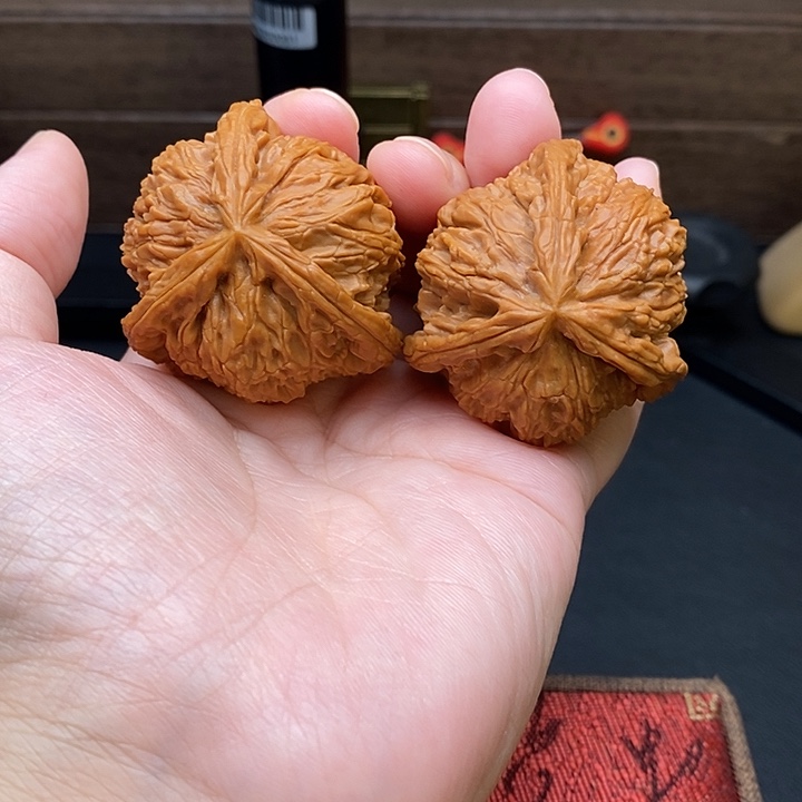 把件文玩核桃白奔