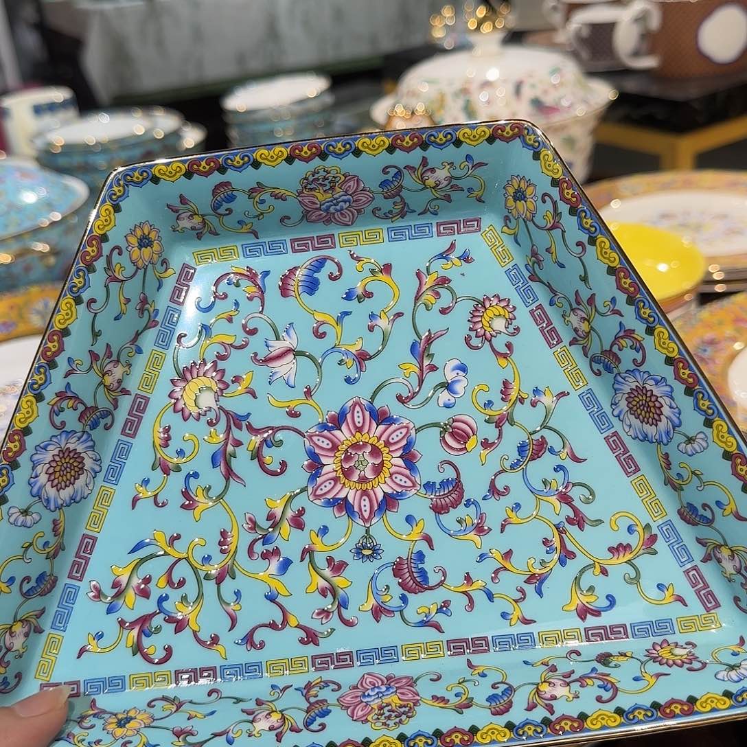 隐***i骨瓷珐琅彩工艺制作