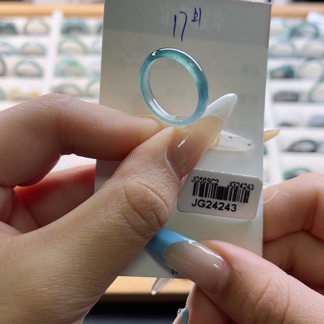 翡翠戒指未镶嵌翡翠