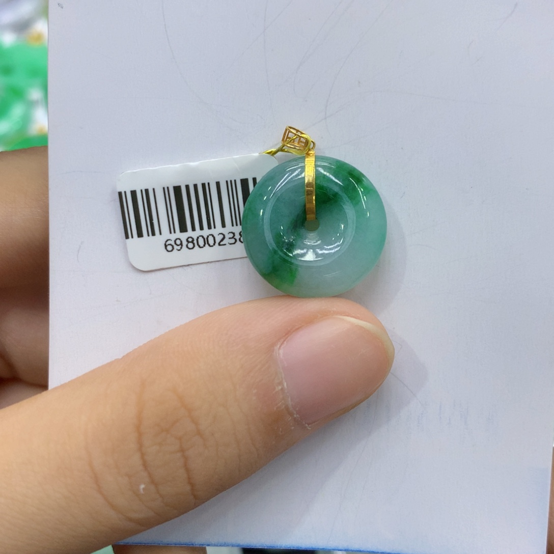 颈饰18K金镶嵌翡翠翡翠